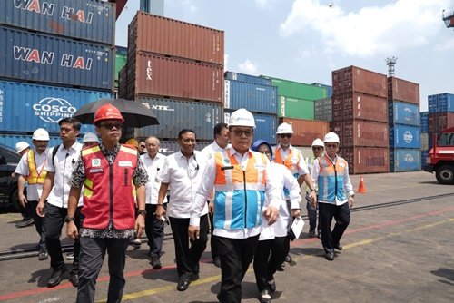 KSP Kawal Pelepasan Ekspor Alumina di Pontianak, Pemerintah Selesaikan Hambatan Ekspor Mineral